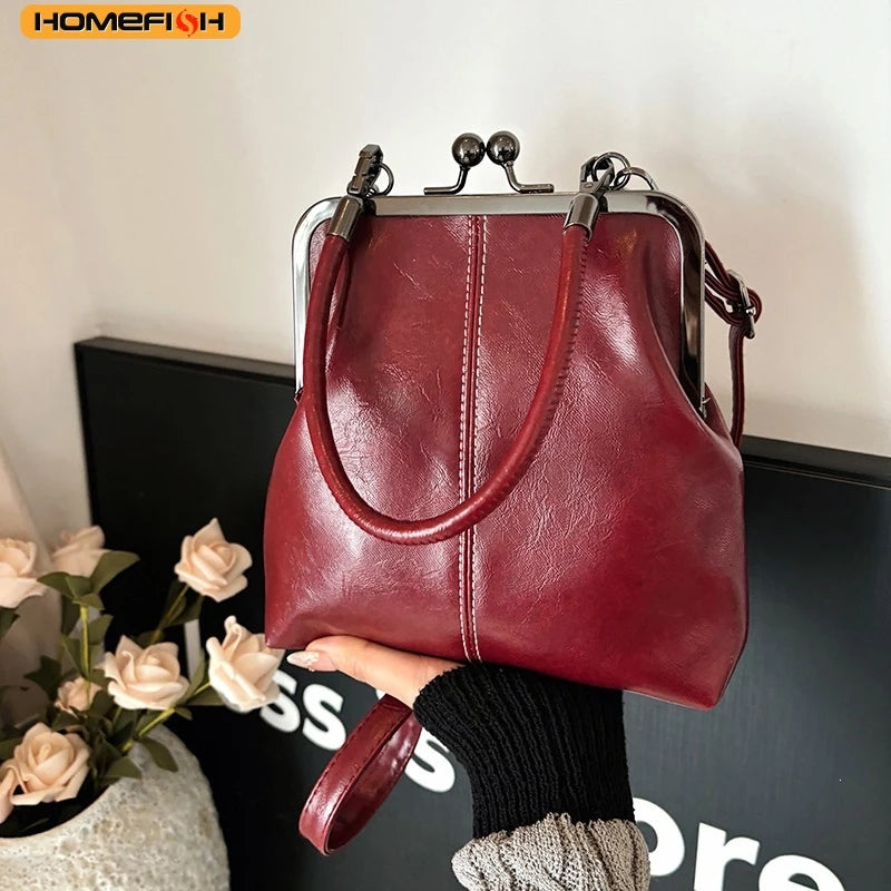 HOMEFISH Women's Crossbody Bag in Shell Shape, Vintage Leather Shoulder
