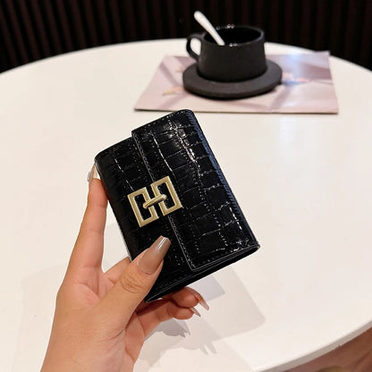 Women's leather wallet in a variety of colors 2025