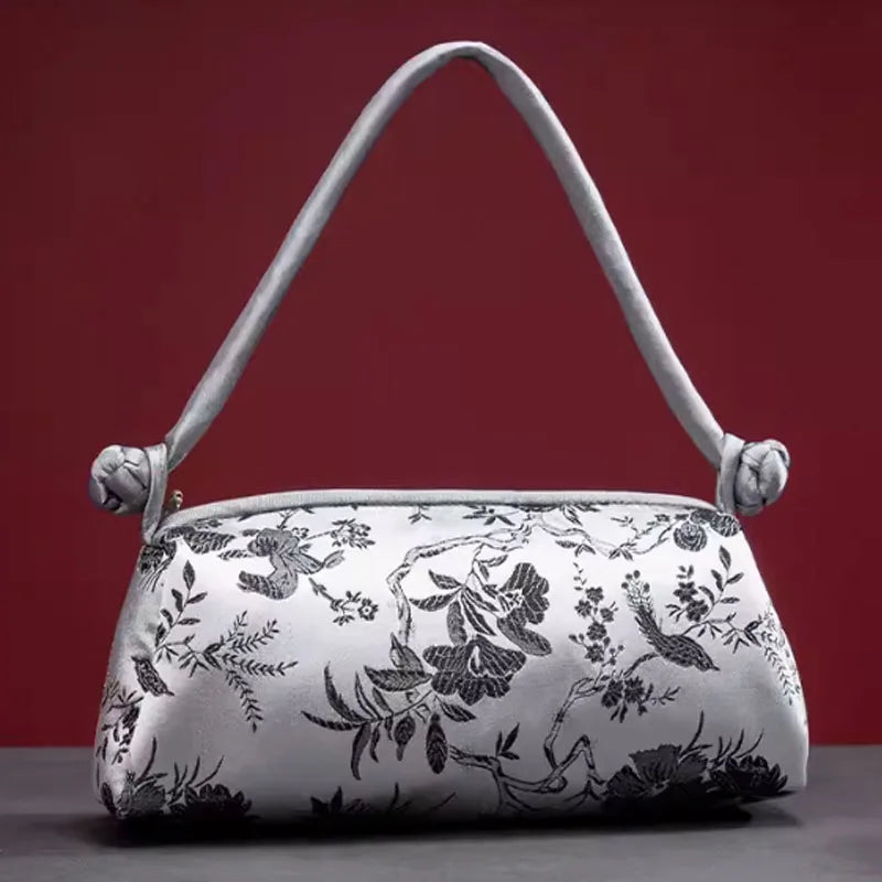Women's shoulder/handbag in embroidered silk