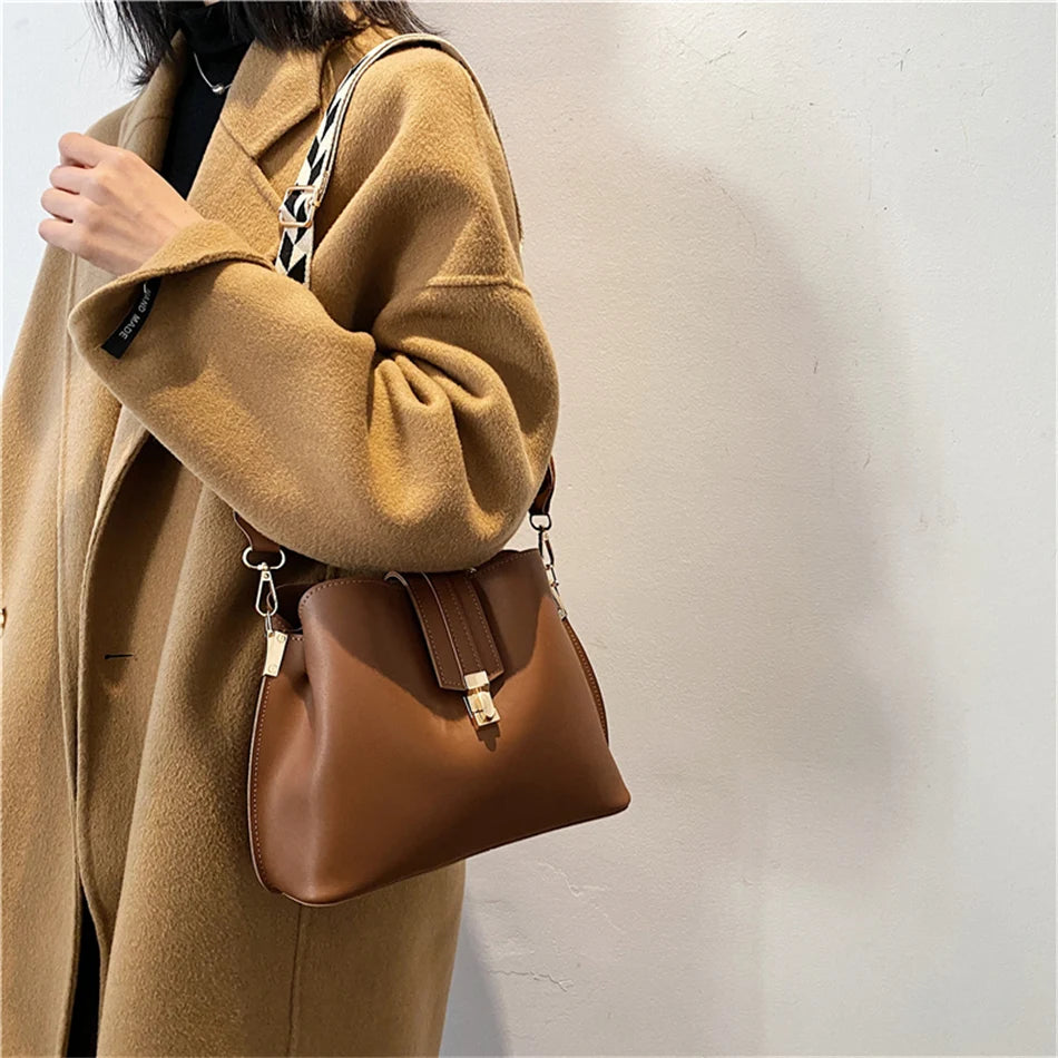 Vintage women's leather handbag