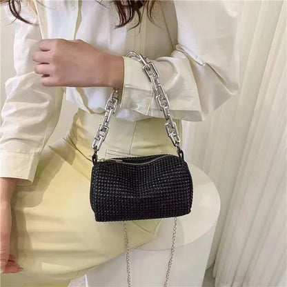 Small party bag with rhinestones all over, with a sparkly chain, crossbody style