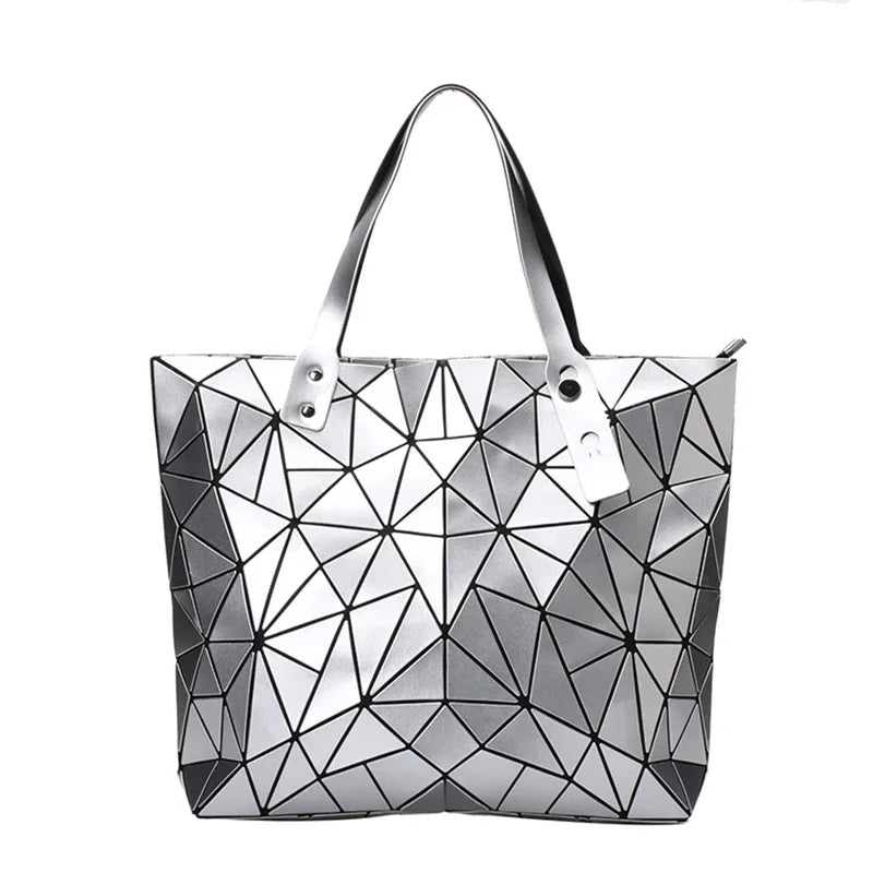 Women's beach-style holographic shoulder bag in various colors.