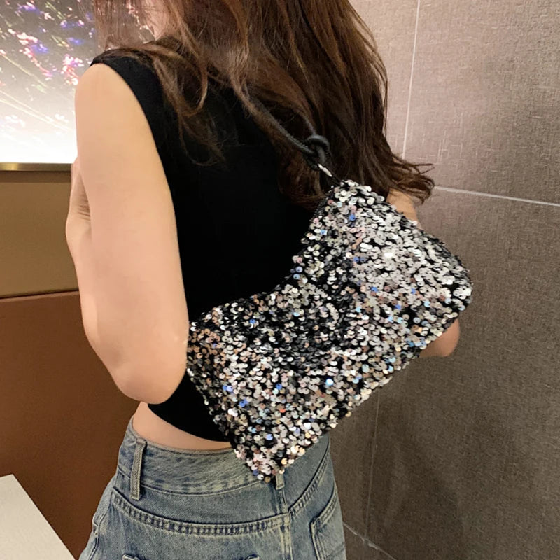 Women's sequin party bag/clutch with leather shoulder strap for weddings, proms, and parties (black and silver)
