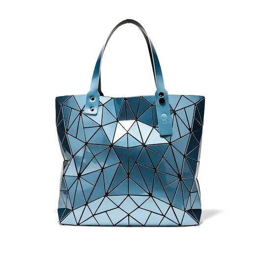 Women's beach-style holographic shoulder bag in various colors.