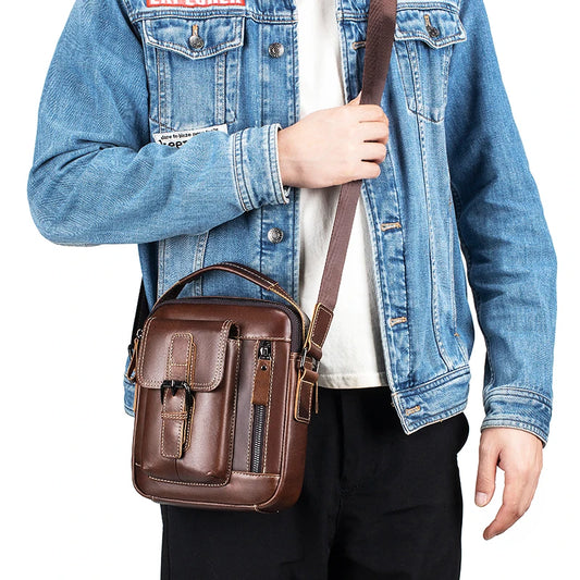 Small and versatile vertical shoulder bag in genuine leather for men