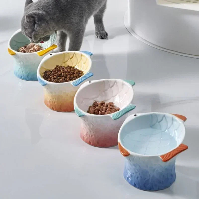Elevated ceramic bowl, decorative and creative, for cats and pets.