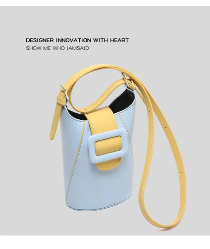 Women's handbag in premium leather, with an elegant vintage style