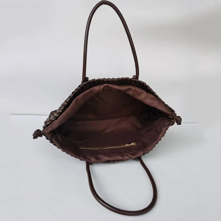 Modern and versatile braided shoulder tote bag with extra-large capacity