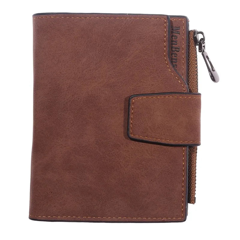 Women's long wallet in high-quality leather, with ample interior space, available in other colors and two different models.