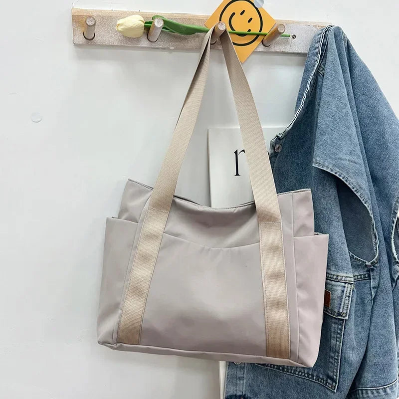 Bolsa de ombro de grande capacidade para mulheres, bolsa casual de nylon durável com vários bolsos, sacola de viagem leve