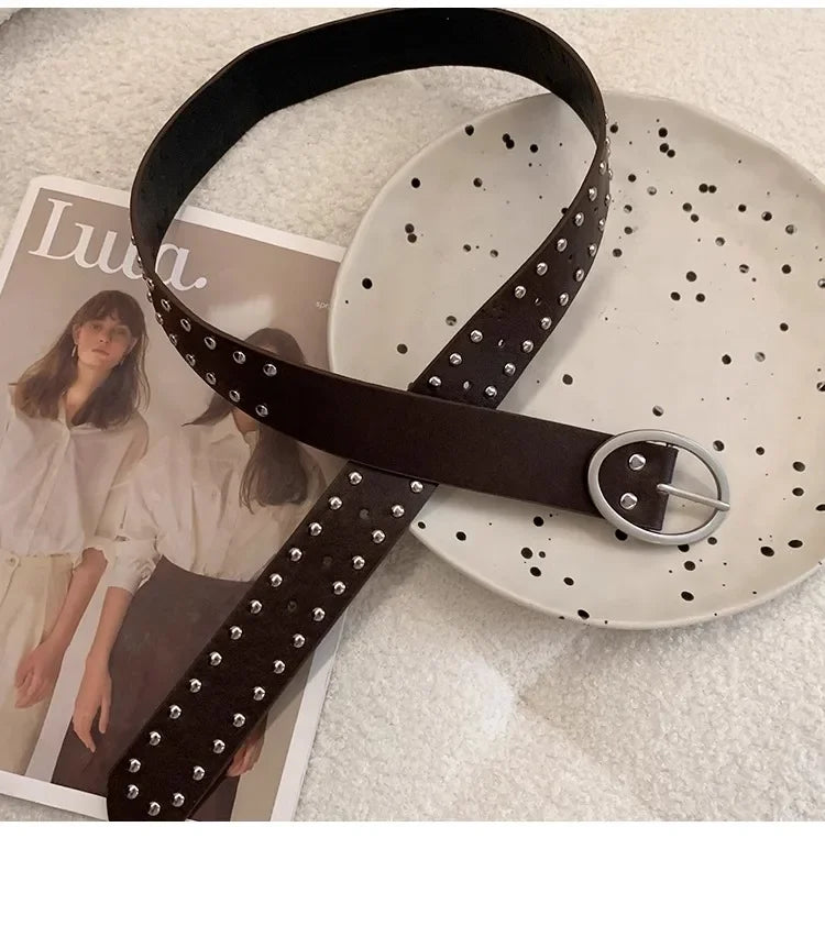 Bohemian women's belt with rivets, sophisticated and exclusive design