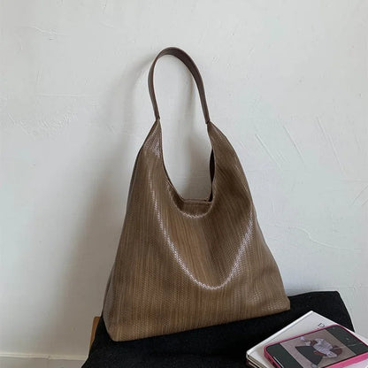 Women's High-Quality leather tote bag, vintage style, model 2025