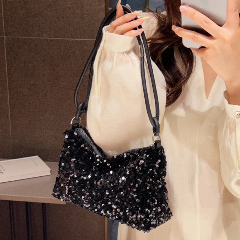 Women's sequin party bag/clutch with leather shoulder strap for weddings, proms, and parties (black and silver)